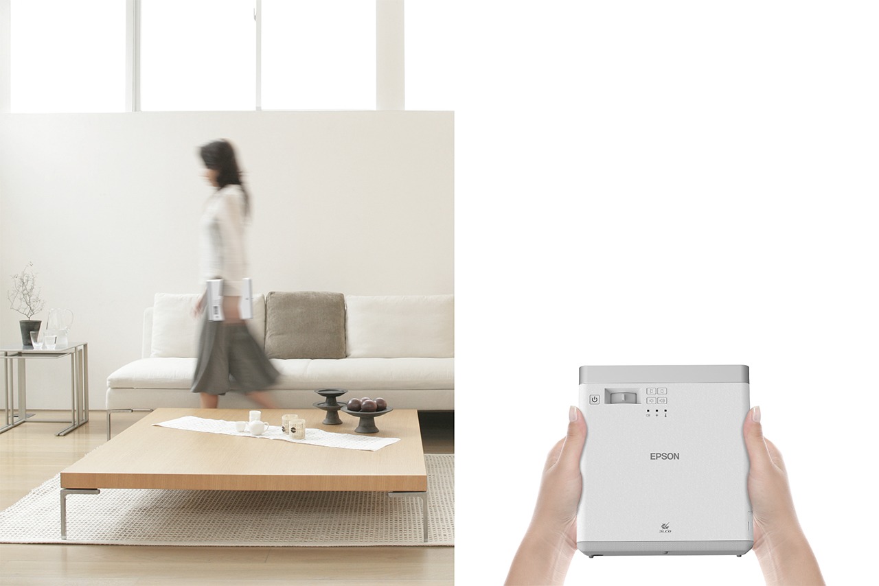 Máy Chiếu Epson EF 100W thuận tiện mang theo